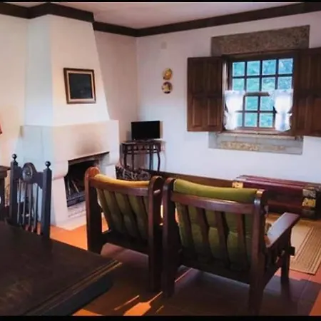 Agro-turismo - Quinta Do Pinheiro 4* Cavadoude