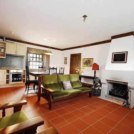 Agro-turismo - Quinta Do Pinheiro 4*