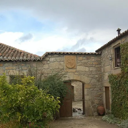 Casa de hóspedes Agro-turismo - Quinta Do Pinheiro Cavadoude