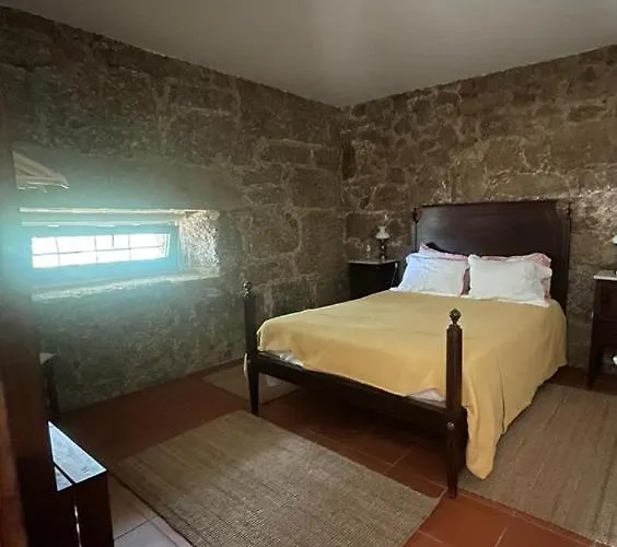 Agro-turismo - Quinta Do Pinheiro Cavadoude