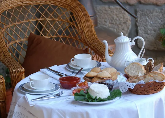 Agro-turismo - Quinta Do Pinheiro بيت ضيافة Cavadoude